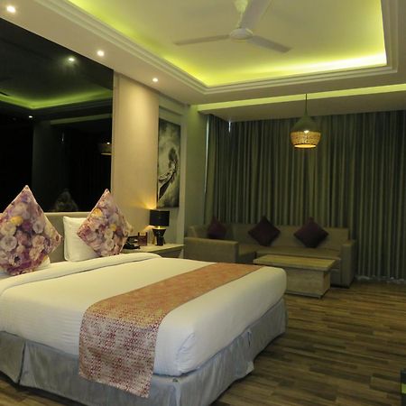 Hotel Sterling Palm Bliss - Rishīkesh Esterno foto