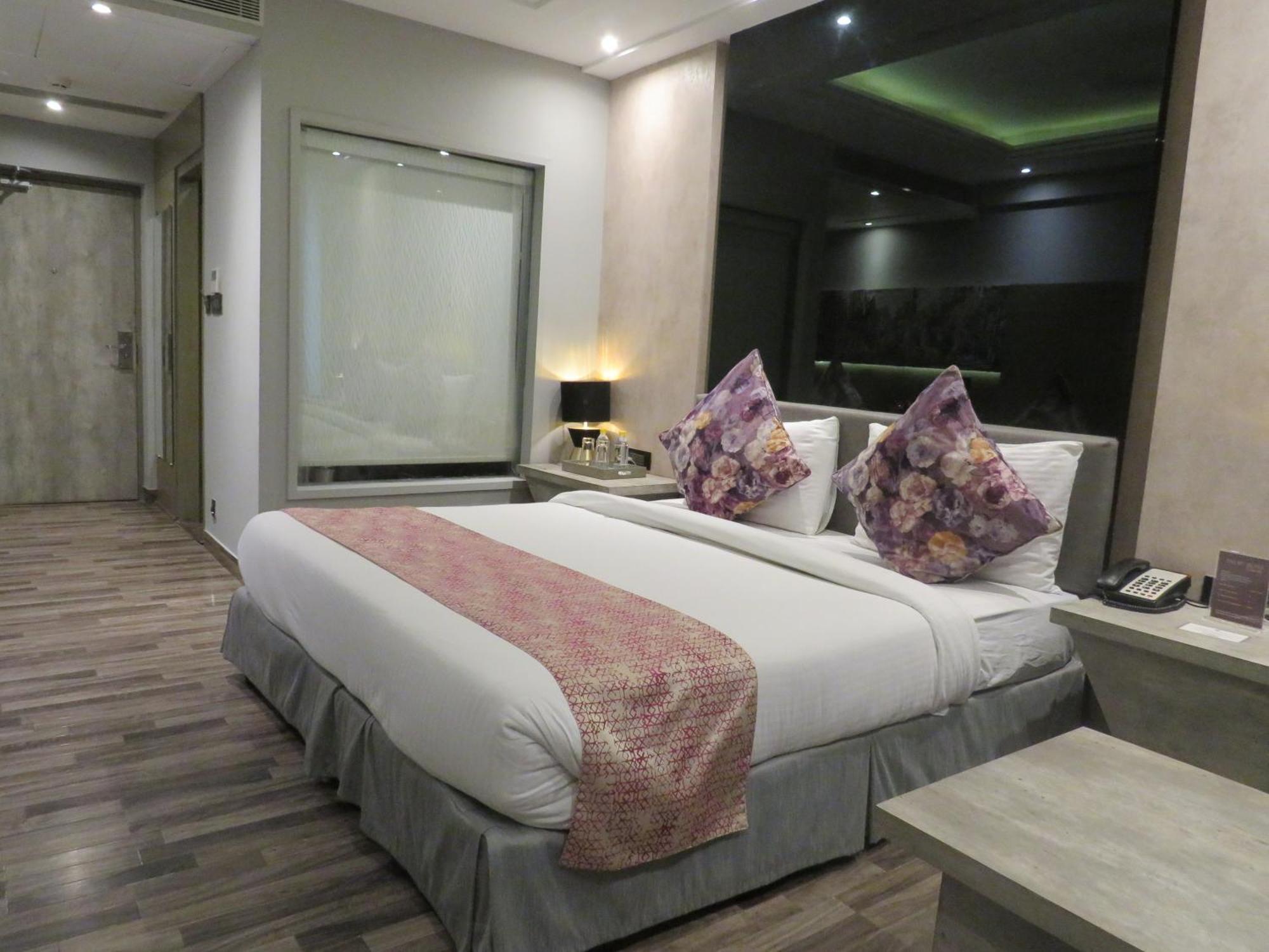 Hotel Sterling Palm Bliss - Rishīkesh Esterno foto